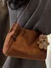 Bolsa Fosca Retro para o Dia a Dia 2025 Outono Nova Bolsa de Ombro Feminina de Grande Capacidade Bolsa Tote para Saída de Estudante Universitário