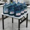 Mesa dobrável, mesa de jantar, mesa baixa simples para uso doméstico para montar barracas, mesa baixa para fast food, mesa quadrada pequena para dormitórios e barracas de rua