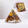 Adorno de Pirámide de Resina con Grava de Cristal Personalizado 3cm Pirámide de Cristal Decoración Creativa DIY para Escritorio del Hogar