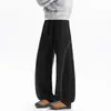 Calça casual masculina com blocos de cor bordados, corte solto, versátil, moderna, design simples, perna curva, perna reta, perna larga, calça comprida, adequada para primavera e outono