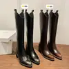 Botas de punta fina estilo vintage desgastado con hebilla en V y tacón grueso, elegantes, hasta la rodilla, cremallera trasera de invierno 2026 para mujer, estilo equitación
