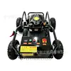 Cortacésped de cuatro ruedas controlado por control remoto para huertos y terrenos baldíos, con tracción en las cuatro ruedas, fuerte tracción y control remoto para un corte de maleza eficiente.