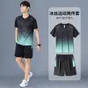 Traje Esportivo de Verão com Manga Curta de Seda Gelada para Corrida Terno de Basquete Masculino de Secagem Rápida Roupas de Fitness Leves Shorts de Verão