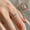 Anillos Minimalistas de Trébol de Cuatro Hojas Apilables para Mujer Diseño de Nicho Personalidad de Moda Anillos Versátiles para el Dedo Índice Joyería Exquisita Sensación de Alta Gama