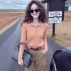 Camiseta base de punto de manga larga con cuello polo estilo Kochi para mujer, chic francés de otoño, impresionante top interior corto