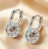 Pendientes Redondos Geométricos de Plata de Ley 925 Estilo Nuevo 2026 Pendientes Personalizados Incrustados de Diamantes para Mujer Pendientes Exquisitos Pendientes Elegantes