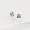Aretes de Ópalo de Aleación de Titanio, Clavos para Hélice de Hueso de Oreja con Base Plana de Ópalo, Fabricantes de Joyería para Piercings, Venta al por Mayor Transfronteriza