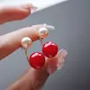 Aretes de Perla Roja para el Año de Tu Nacimiento, Aretes de Diseño Exquisito y Versátil, Aretes Redondos de Diseño Retro Simple