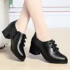 Zapatos de tacón grueso para mujer, nuevo estilo de verano 2026, zapatos casuales de moda versátiles de suela blanda para mujer, tacón medio, zapatos populares para mamá