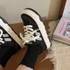 Zapatos de Lona de Suela Gruesa de Nicho para Mujer 2026 Primavera Nuevo Estilo Versátil Chic Estudiante Zapatos Blancos Tenis Deportivos Casuales