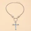 Collar con colgante de cruz de perlas para mujer, estilo hip hop, moderno, de celebridades de Internet europeas y americanas, con cadena de clavícula de metal multicapa, accesorios geniales.