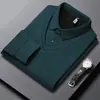 Camiseta de Manga Longa de Outono para Homens, Estilo Pai, Falsa Peça Dupla, Novo Casual de Negócios, Camisa Básica com Gola Fold-Down para Homens de Meia-Idade