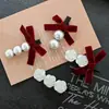 Pasador de Pelo con Lazo de Terciopelo Estilo Coreano Perla Pasador de Lado Pinza para Flequillo Camelia Estilo Hepburn Accesorios para el Cabello para Mujeres
