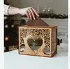 Caja de regalo de tarjeta de felicitación de madera nueva más vendida transfronteriza, suministros de boda, caja de tarjetas de presentación calada, caja de registro, caja de regalo de boda de madera
