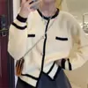 Estilo coreano otoño e invierno Nuevo estilo retro estilo Chanel corto estilo ins contraste suave de color cárdigan de punto suéter top para mujer