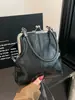 2026 Nueva Bolsa Vintage de Cuero Suave para Mujer, Bolso de Hombro Cruzado de Moda para Dama, Bolso de Pinza de Mano para Comercio Transfronterizo
