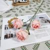 3 Querida Rosa Simulação 3 Rosas Arranjo de Casamento Requintado Vestido de Casa Flor de Seda Conjunto Interno Material de Flor