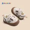 Zapatos de Invierno para Bebés y Niños Pequeños Nuevos Antideslizantes para Niños con Forro de Terciopelo Colores de Moda Bloque de Color Zapatos de Algodón para Niñas de 1 a 3 Años Zapatos Casuales