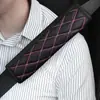 Almofadas de Ombro Populares Transfronteiriças em Couro Integral Bordadas com Diamantes, Capas de Cinto de Segurança com Diamantes, Suprimentos Automotivos, Capas de Cinto de Segurança para Crianças