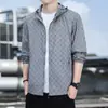 2024 Ropa de Protección Solar de Secado Rápido de Seda Helada Chaqueta Ligera con Capucha para Hombre de Verano Ropa Exterior Transpirable para Hombre Ropa de Protección Solar