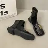 2026 Botas de Cano Curto Temperamento Bico Quadrado Sapatos Franceses Pequenas Finas Pretas Botas Curtas Moda Feminina Primavera Outono Novas Botas