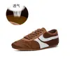 Zapatos de Gump de Crin de Caballo para Mujer 2026 Otoño Nuevos Planos Deportivos Zapatos de Entrenamiento Alemanes Casuales para Mujer Moda Retro Zapatos Individuales