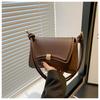 Bolso Sobaco Design Sense para Mujer 2024 Invierno Nuevo Moda Simple Portátil Bolso Baguette Ins Nicho Bolso de Hombro