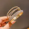 Pulseira Multicamadas com Pérolas e Diamantes Estilo Palácio Francês Leve Luxo High-End Tendência Pulseira Personalizada Versátil Joia de Mão Atacado