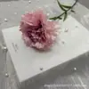 Cravos de Haste Única Transfronteiriços Flor Artificial Dia das Mães Dia dos Professores Flor Falsa Arranjo de Flores para Sala de Estar Decoração de Casamento Material de Flor Atacado