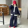 Conjunto de Outono 2026 para Meninas, Nova Moda Esportiva para Meninas Mais Velhas, Conjunto Casual de Duas Peças para Crianças para Primavera e Outono