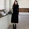 Nuevo abrigo de lana de estilo francés para otoño para mujeres embarazadas, suéter de punto de longitud media, falda base, conjunto moderno adelgazante para mamás con estilo