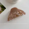 Pinza Triangular Hueca Retro Estilo Francés para Mujer, Pasador Elegante Versátil de Alta Gama, Nuevo Accesorio para el Cabello