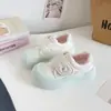 Tênis Grossos Fofos e Divertidos da Bell para Mulheres, Novo Modelo 2025 Sapatos Pão. Tênis Branco com Velcro B3106