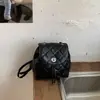 Mochila de Color Sólido con Diseño de Nicho Coreano para Mujer 2026 Nuevo Estilo de Verano Bolso Pequeño Estilo Chanel Bolso de Viaje