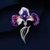 Broche de Flor de Lirio Estilo Francés, Broche de Esmalte Exquisito de Alta Gama para Mujer, Pin de Lujo y Elegancia, Broche Versátil para Ropa