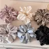 Goma para el pelo de terciopelo con lunares de alta gama estilo coreano para mujer, elegante goma para el pelo para peinados de moño