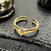 Nuevo Anillo de Microincrustación de Circonita Colorida Redonda con Forma de Gota de Aceite y Ojo de Trébol de Cuatro Hojas Nicho Lujo Ligero Accesorios de Alta Gama