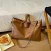 Bolsa Tote Grande de Couro Macio Estilo Retrô Transfronteiriça Feminina Nova Outono/Inverno Leve de Luxo Alta Qualidade Ombro Único Transversal