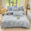 Conjunto de cama de quatro peças, qualidade A, seguro para bebês, algodão puro, tema de desenho animado, com design fresco e simples em gaze de camada dupla, adequado para dormitórios estudantis