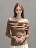 Blusa de Tricô Exquisita Francesa de Manga Longa e Um Ombro para Mulheres Outono Senso de Alto Padrão Temperamento Camada Interna Camada Base Top Curto