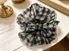 Elásticos para el pelo coloridos, elegantes y artísticos, scrunchies de malla floral de alta elasticidad, accesorios en stock para venta al por mayor