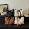 Bolsa Grande Capacidade Feminina Primavera Verão Versátil 2026 Nova Moda Bolsa de Ombro Único Popular Este Ano Para Aula Trabalho Bolsa Tote