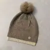 Gorro de Invierno Súper Suave de Alta Calidad 100% Lana Merino Australiana con Bola de Pelo Grande para Mujer Gorro de Lana Tejido para el Frío
