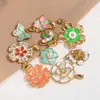 Colgante de Flor y Mariposa Retro Europeo y Americano Esmalte Diamante Proceso de Fundición Hecho a Mano Colgante de Acero Inoxidable Joyería Colgante