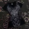 Top de manga corta Y2k, estilo gótico americano, camiseta estampada de moda y versátil, camiseta sexy de cuello en V ajustada para mujer al por mayor