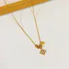 Popular Collar de Acero Inoxidable Completo con Diseño de Nicho para Mujer, Adecuado para el Trabajo Diario, Elegante y Lujoso, Recubrimiento de Oro Real de Alta Gama, Cadena Versátil para la Clavícula