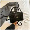 Bolso de mano de alta gama transfronterizo para mujer, nuevo bolso de hombro de moda 2026 para el día a día, bolso cruzado versátil de estilo coreano simple