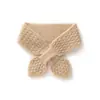 Venta al por mayor de fábrica Cachemira Transfronterizo Otoño Invierno Nuevo Perforado Forma de Corazón Corbata Gruesa Cálida Protector de Cuello Bufanda Bufanda de Punto