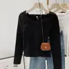 Camiseta Lisa Simples de Manga Longa com Decote V para Mulheres, Primavera e Outono, Base de Veludo Alemão Escovado, Top Ajustado Estilo Coreano