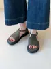 Sandalias de Suela Gruesa para Mujer, Nuevo Estilo Verano 2026, Adecuadas para Usar con Faldas, Versátiles, Cómodas, Punta Abierta, Zapatos Romanos de Playa con Suela Suave